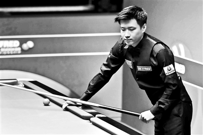 表现而更加 表现而更加