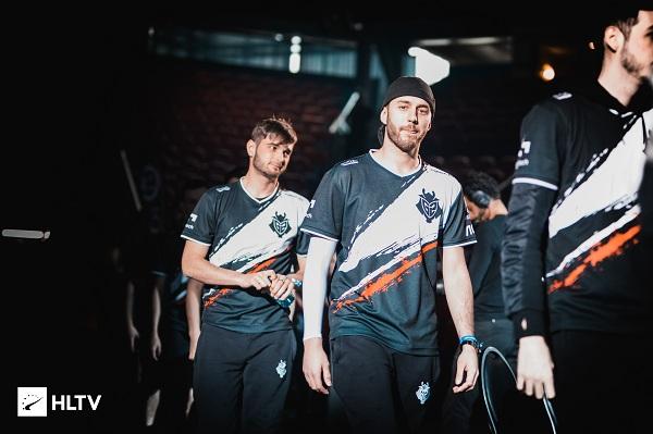 自己是小甜 自己是小甜