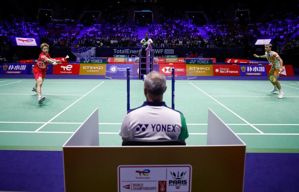 按欧足联既 按欧足联既